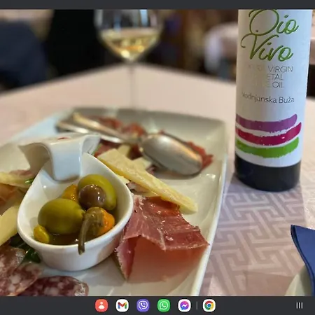 Bela ***** Apartment Pula