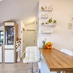 Appartement Bela ***** *