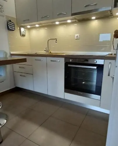 Διαμέρισμα Bela ***** *