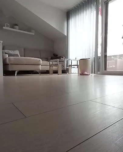 Bela ***** Πούλα