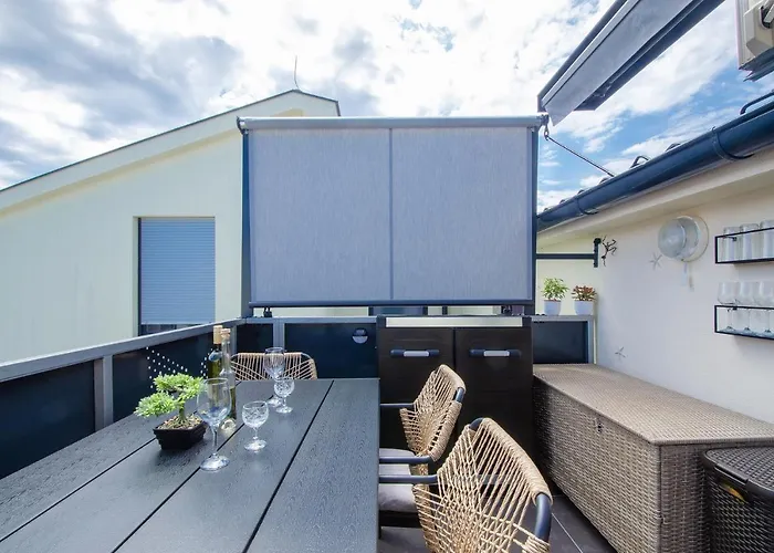 Bela ***** Διαμέρισμα Πούλα