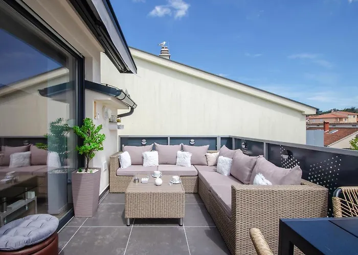 Bela ***** * Πούλα